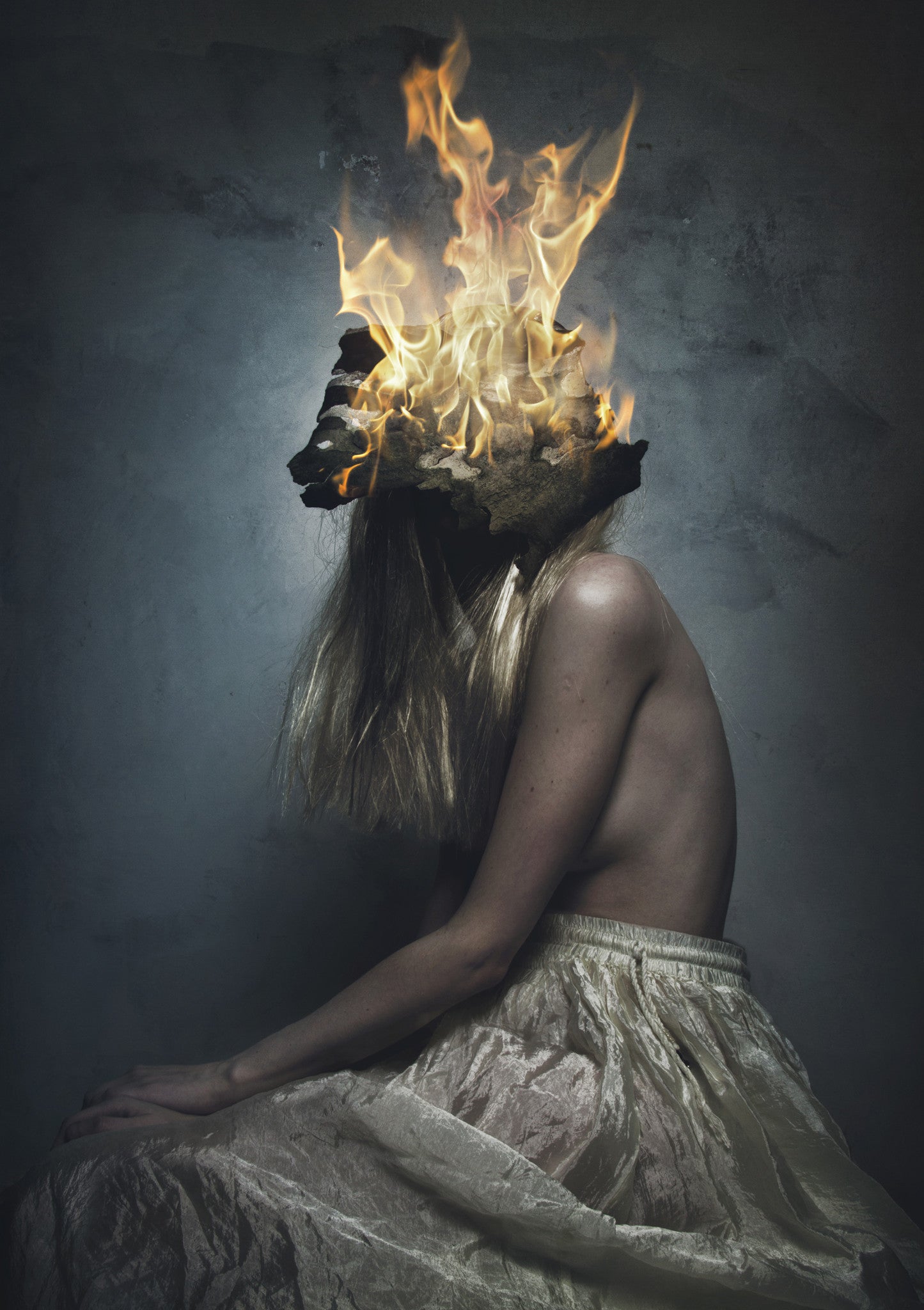 Flora Borsi "NYMPHS DEATH",